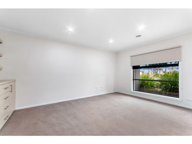 87 Reid Drive, Wurruk VIC 3850