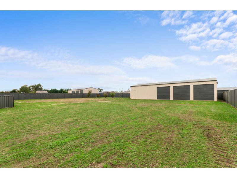 87 Reid Drive, Wurruk VIC 3850