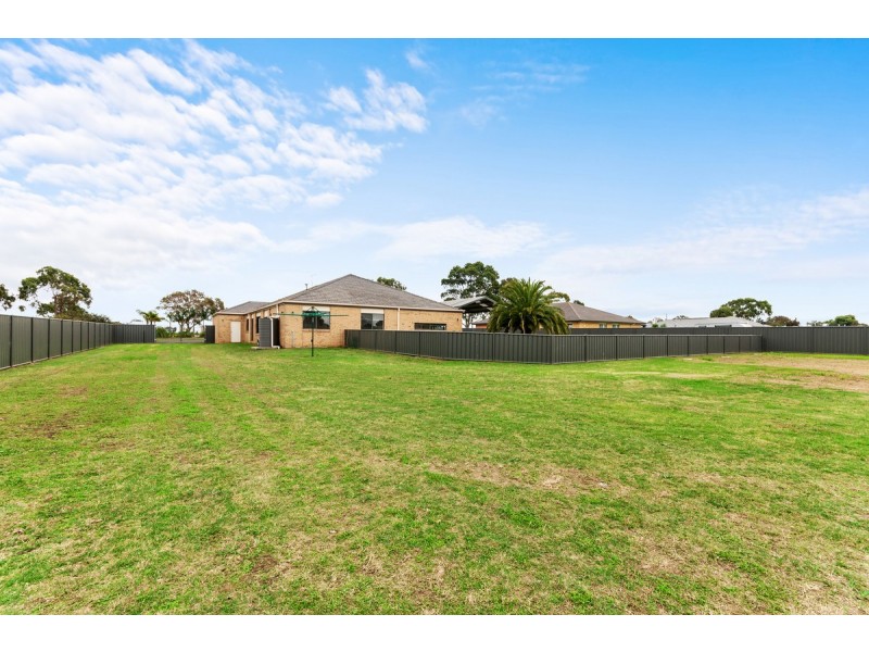 87 Reid Drive, Wurruk VIC 3850