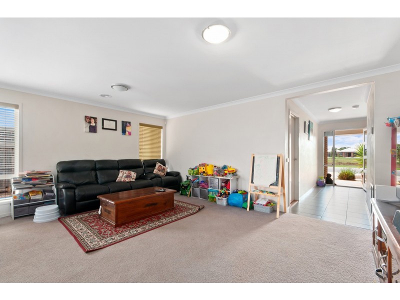 15 Cantwell Drive, Sale VIC 3850