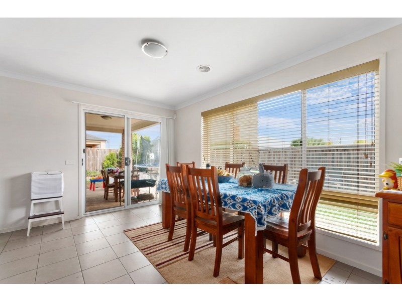 15 Cantwell Drive, Sale VIC 3850