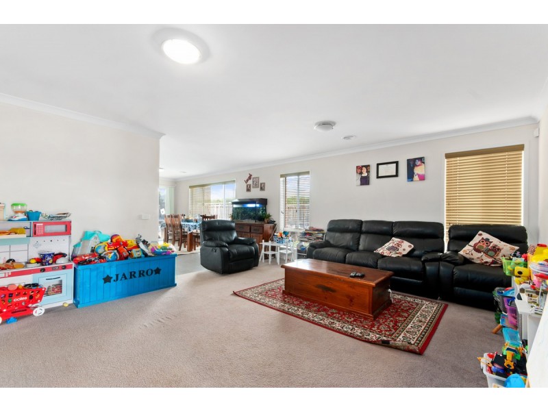 15 Cantwell Drive, Sale VIC 3850