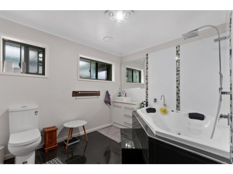 2 Stafford Drive, Sale VIC 3850