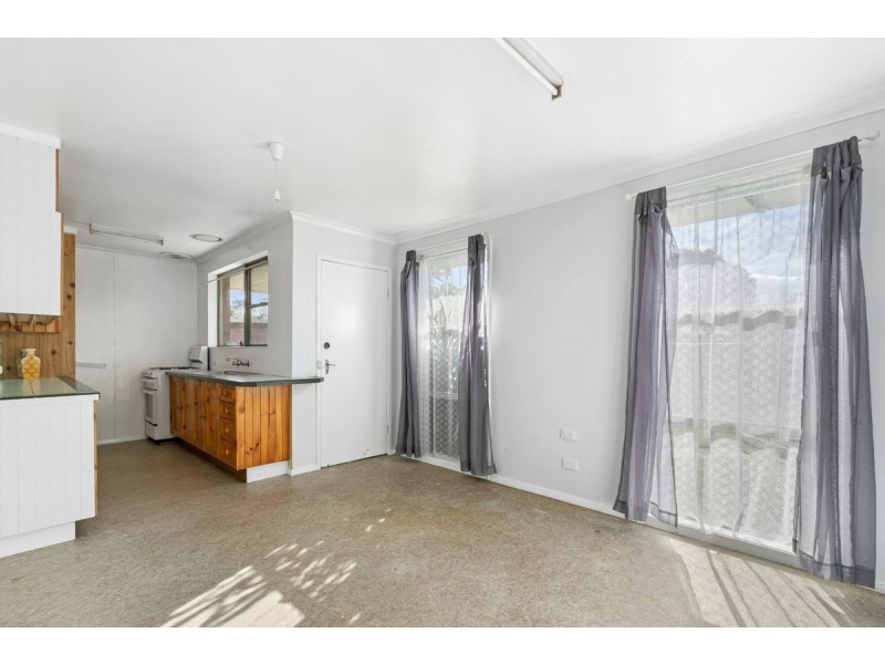 19 McLachlan Street, Sale VIC 3850