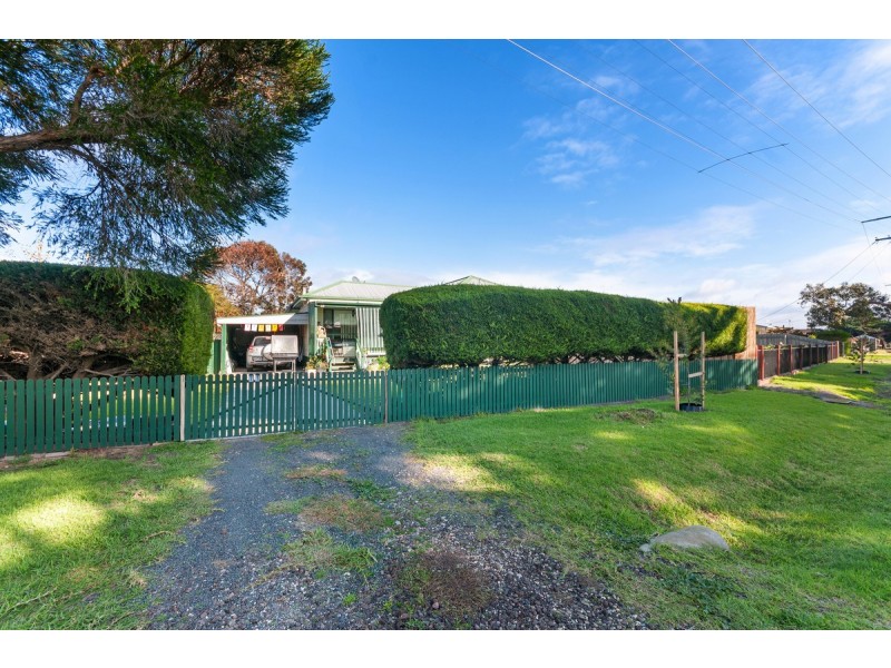 71 Main Road, Seaspray VIC 3851