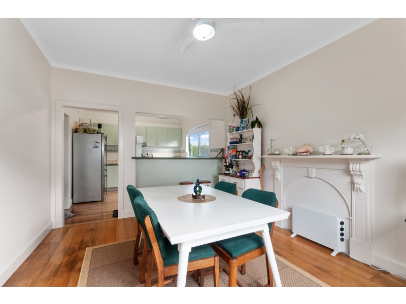 71 Main Road, Seaspray VIC 3851