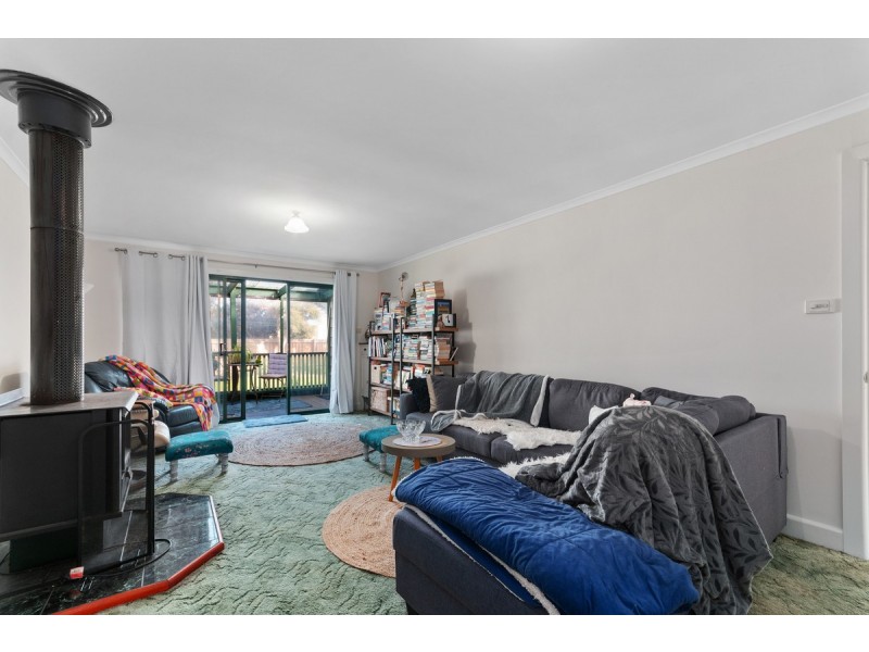 71 Main Road, Seaspray VIC 3851
