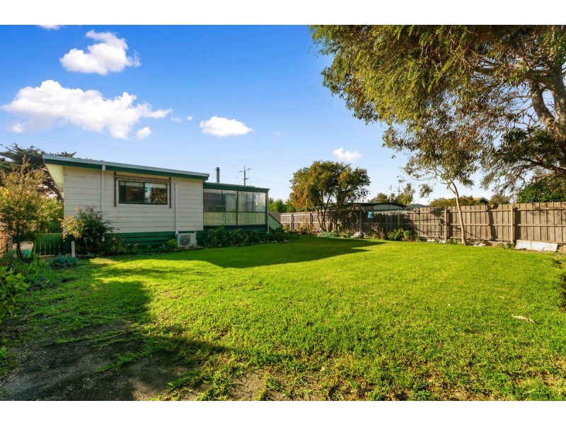 71 Main Road, Seaspray VIC 3851