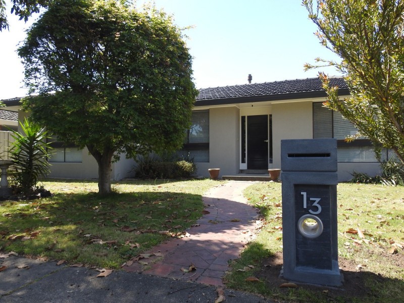 13 Araluen Drive, Sale VIC 3850