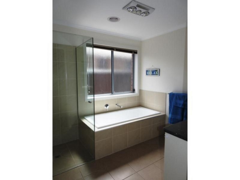 12 Speechley Court, Sale VIC 3850