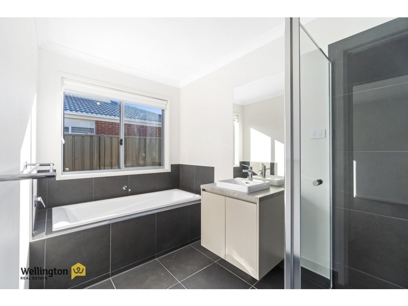 105 Hobson Street, Stratford VIC 3862