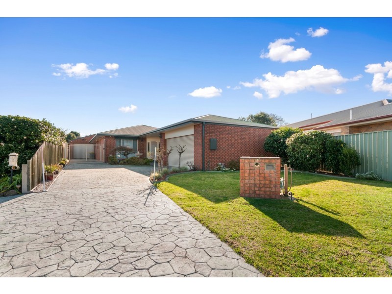 8 Jennifer Court, Sale VIC 3850