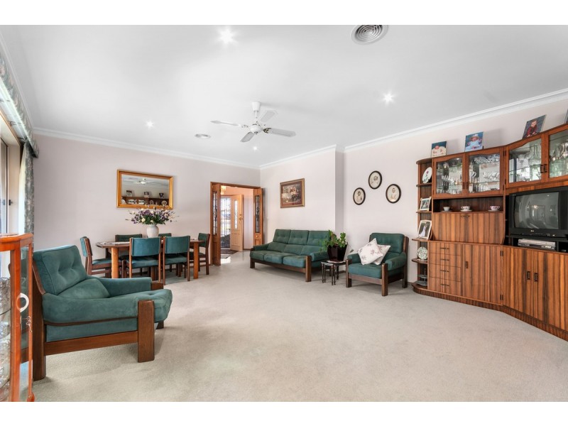 8 Jennifer Court, Sale VIC 3850