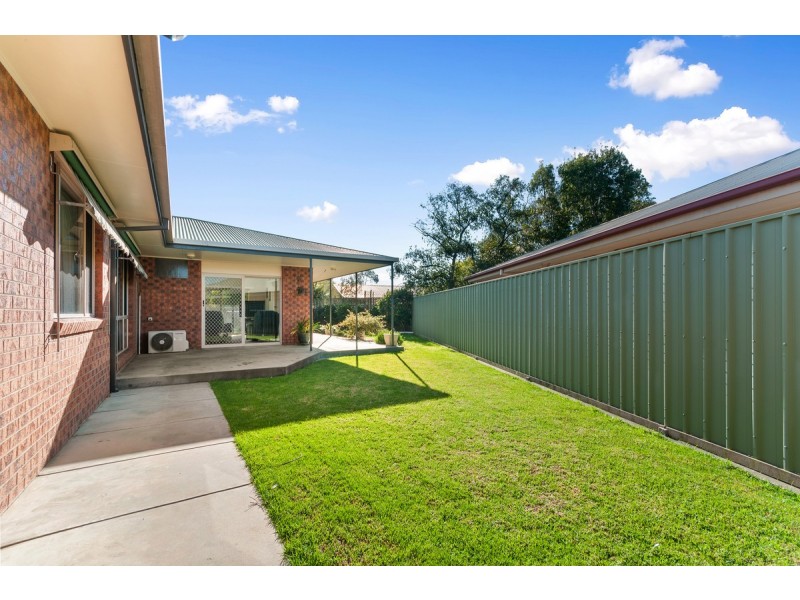 8 Jennifer Court, Sale VIC 3850