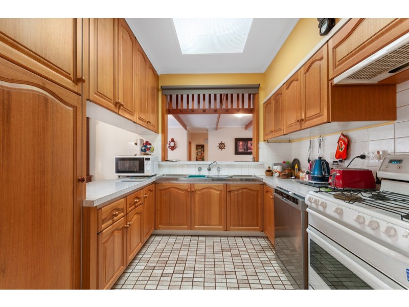 2 Indra Court, Sale VIC 3850