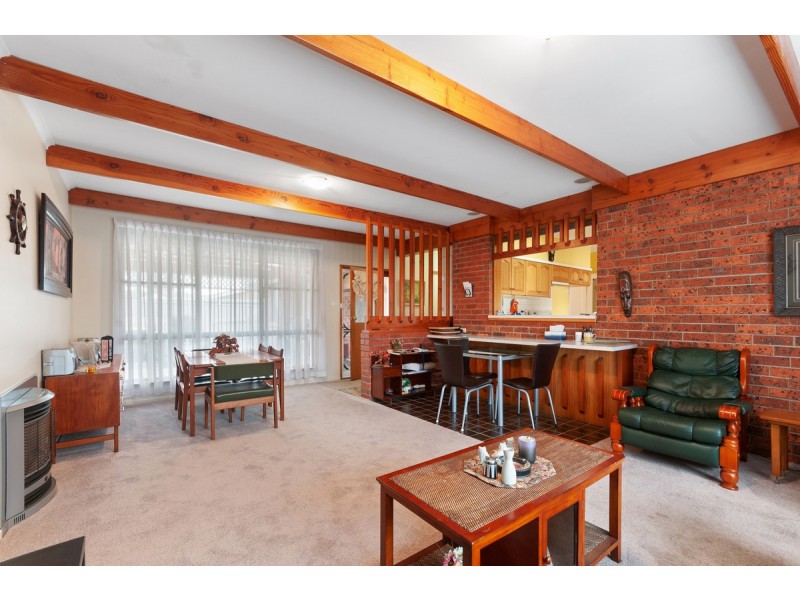 2 Indra Court, Sale VIC 3850