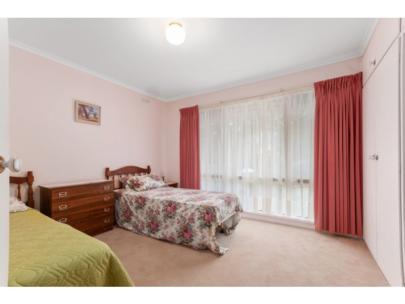 2 Indra Court, Sale VIC 3850