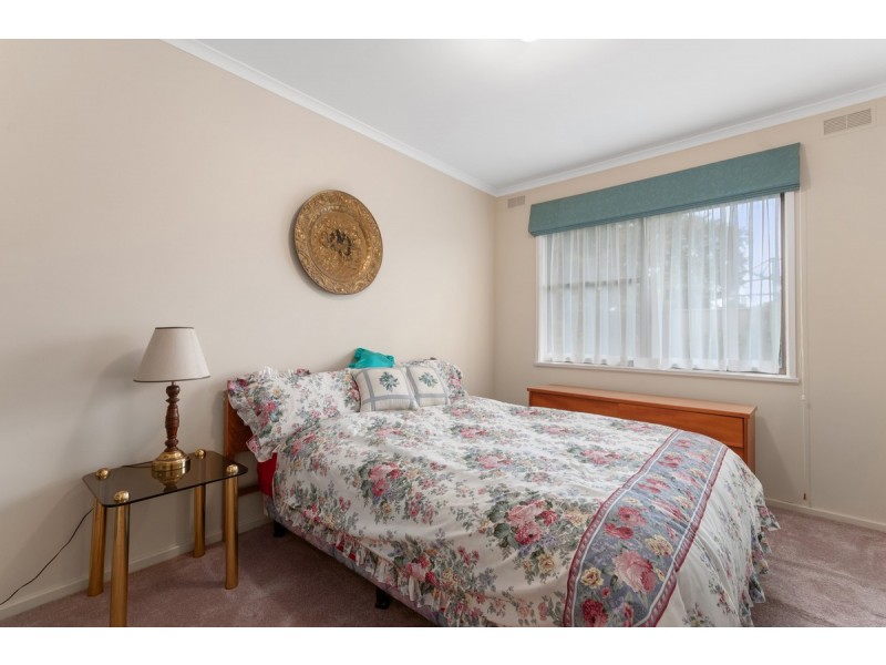 2 Indra Court, Sale VIC 3850