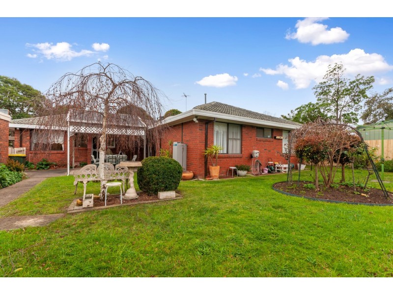 2 Indra Court, Sale VIC 3850