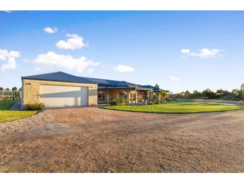 17 Browns Road, Fulham VIC 3851