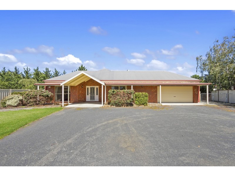 9 Finegan Court, Sale VIC 3850