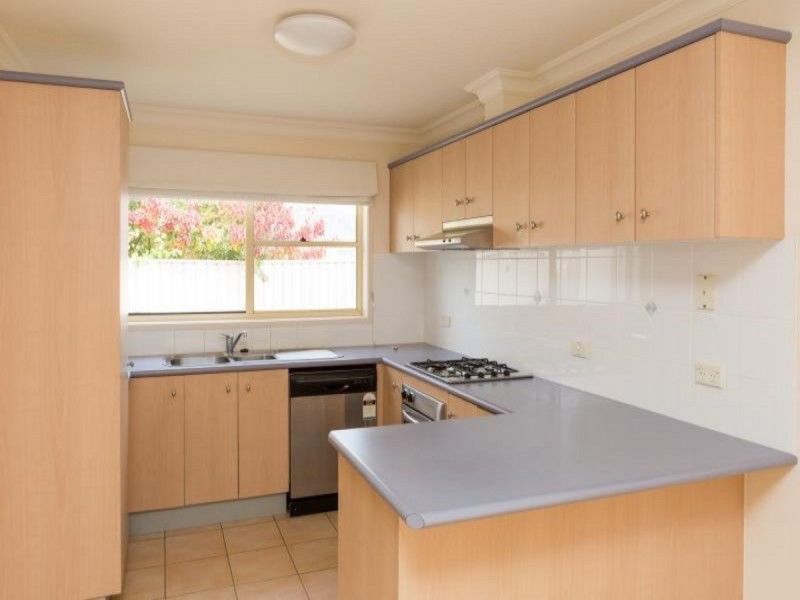 3 Carriage Court, Sale VIC 3850
