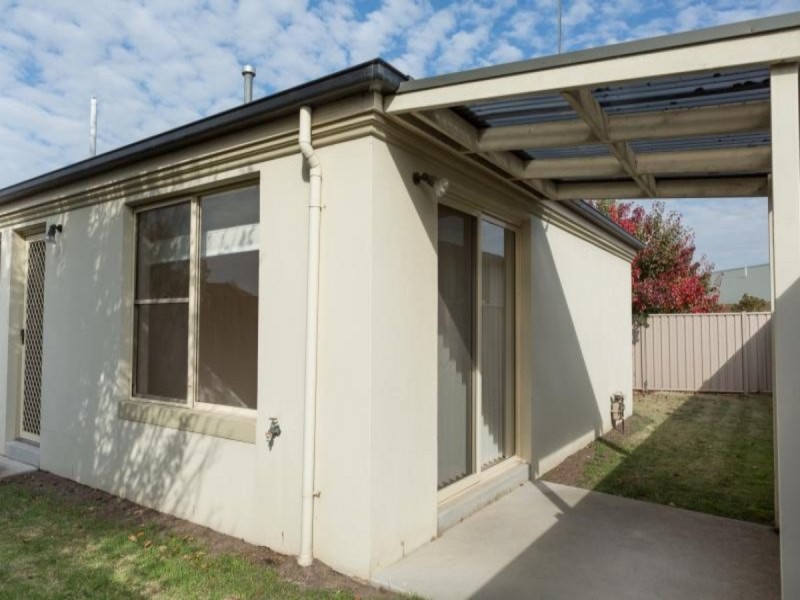 3 Carriage Court, Sale VIC 3850