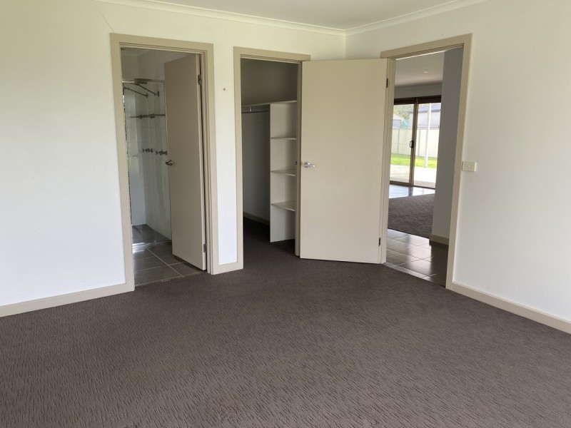 7 Gilchrist Court, Stratford VIC 3862