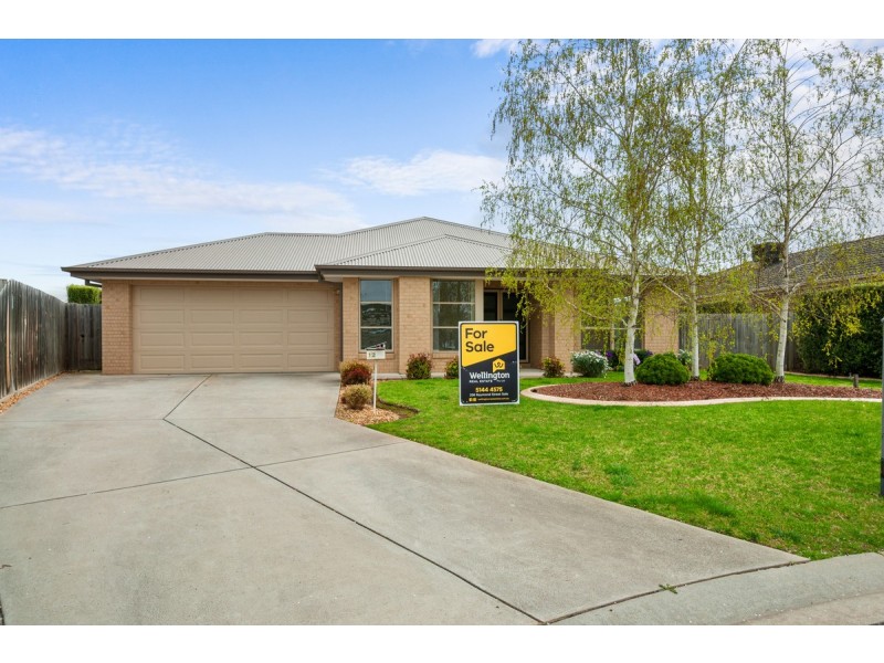 12 Stuart Place, Sale VIC 3850