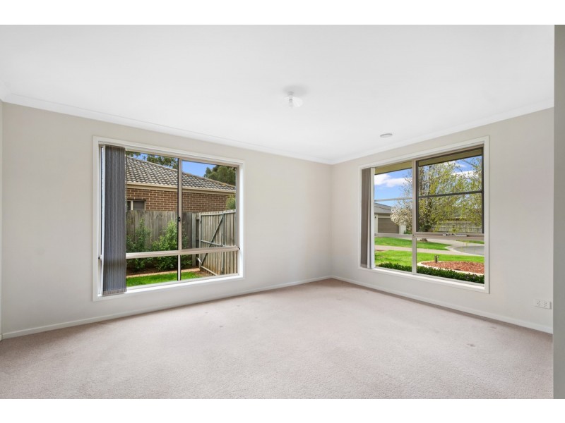 12 Stuart Place, Sale VIC 3850