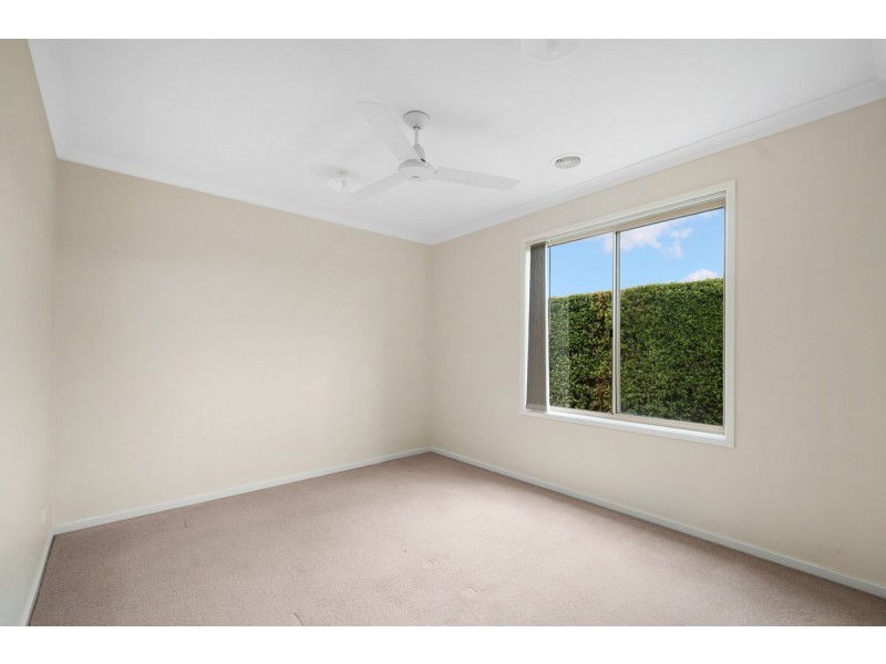 12 Stuart Place, Sale VIC 3850