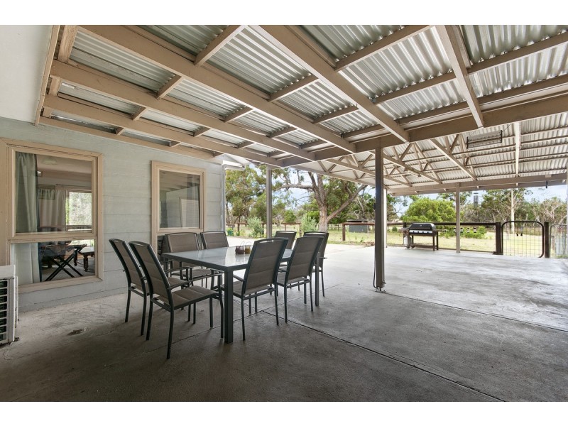 456 Carrs Creek Road, Longford VIC 3851