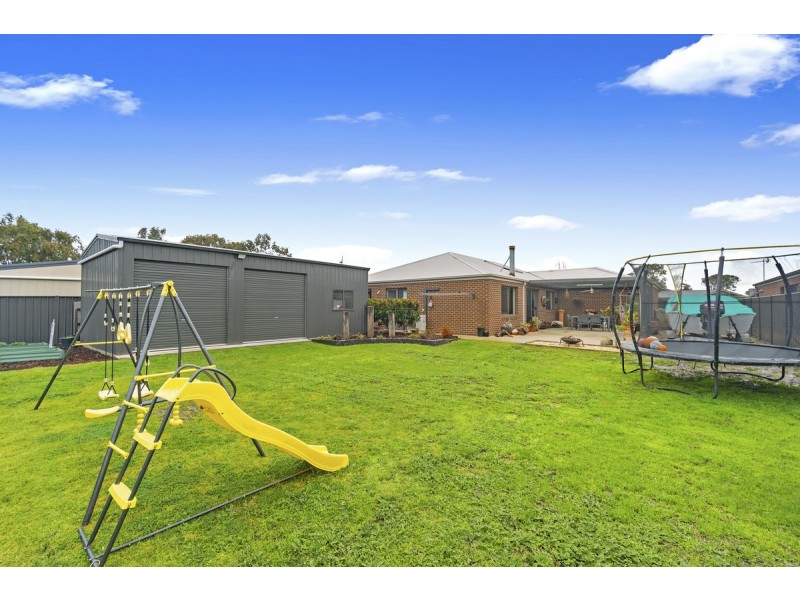 18 Killeen Street, Stratford VIC 3862