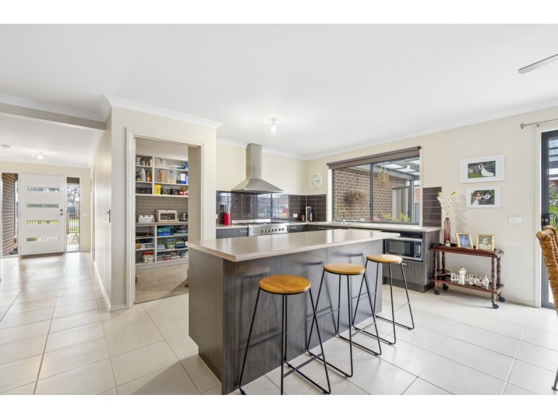 18 Killeen Street, Stratford VIC 3862