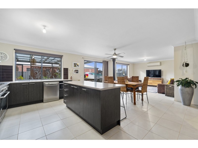 18 Killeen Street, Stratford VIC 3862