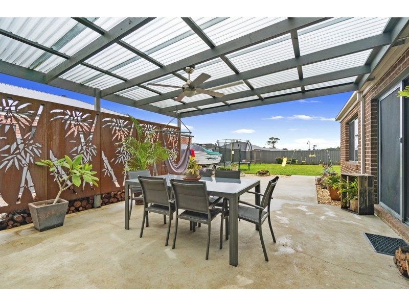 18 Killeen Street, Stratford VIC 3862