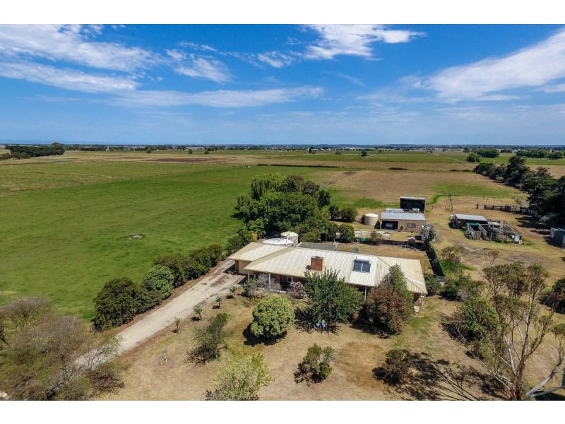 11 Boyces Road, Cobains VIC 3851