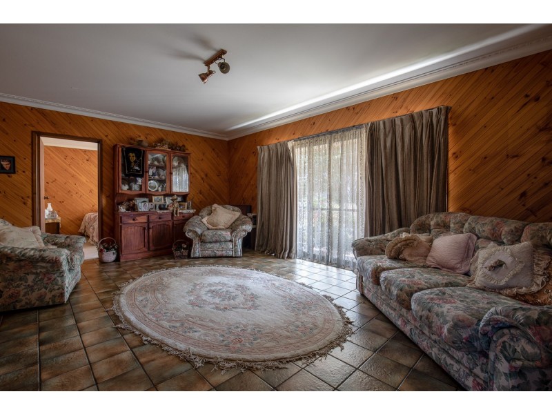 11 Boyces Road, Cobains VIC 3851