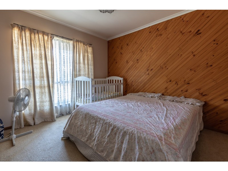 11 Boyces Road, Cobains VIC 3851