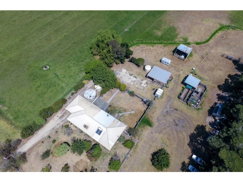 11 Boyces Road, Cobains VIC 3851
