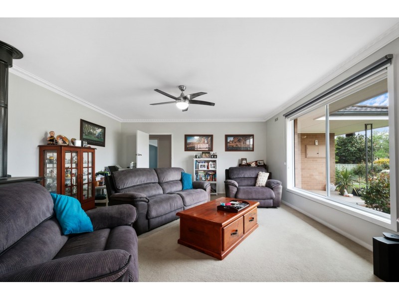 16 Jones Street, Stratford VIC 3862