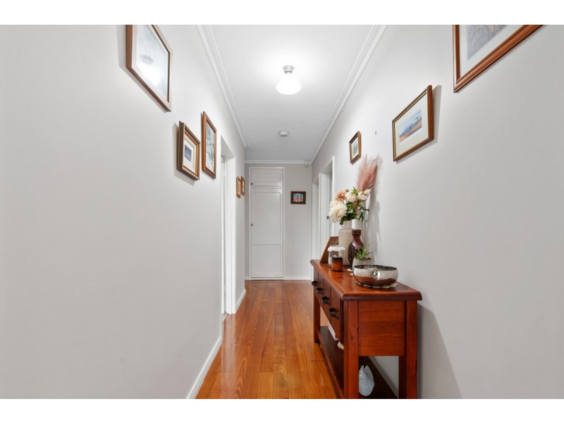 16 Jones Street, Stratford VIC 3862