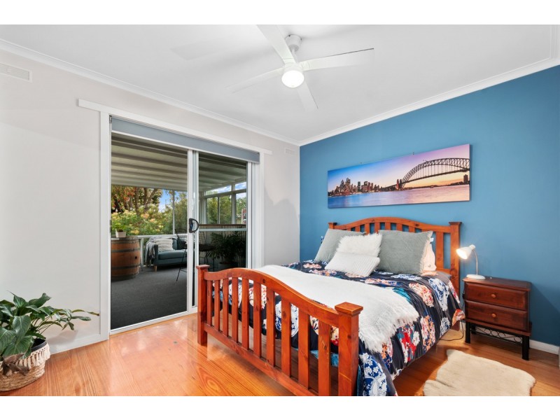 16 Jones Street, Stratford VIC 3862