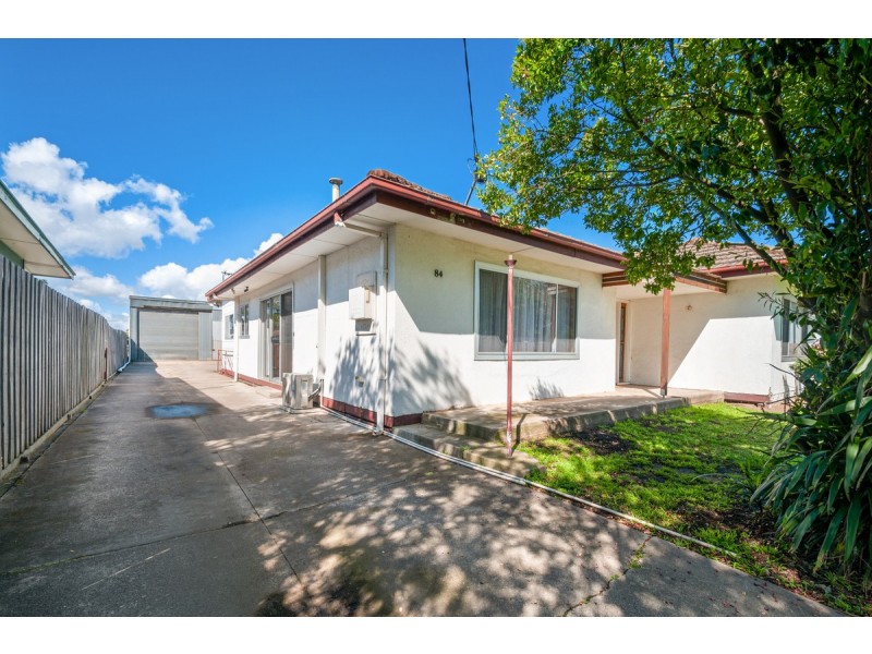 84 Raglan Street, Sale VIC 3850
