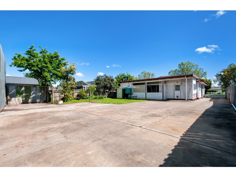 84 Raglan Street, Sale VIC 3850