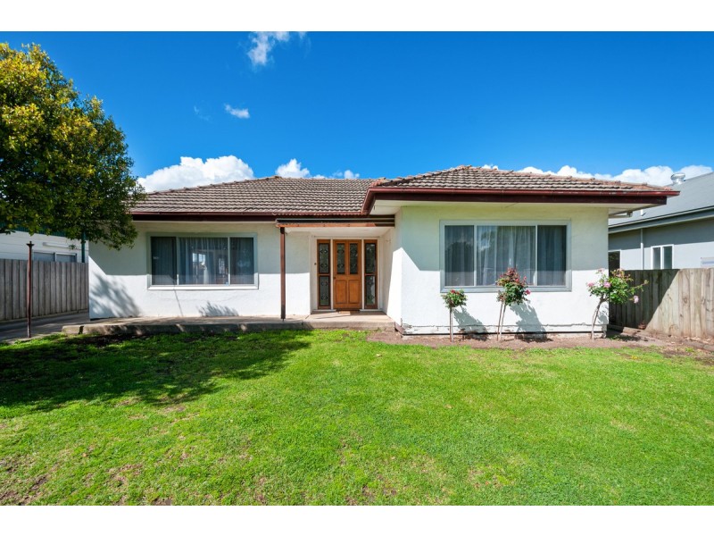 84 Raglan Street, Sale VIC 3850