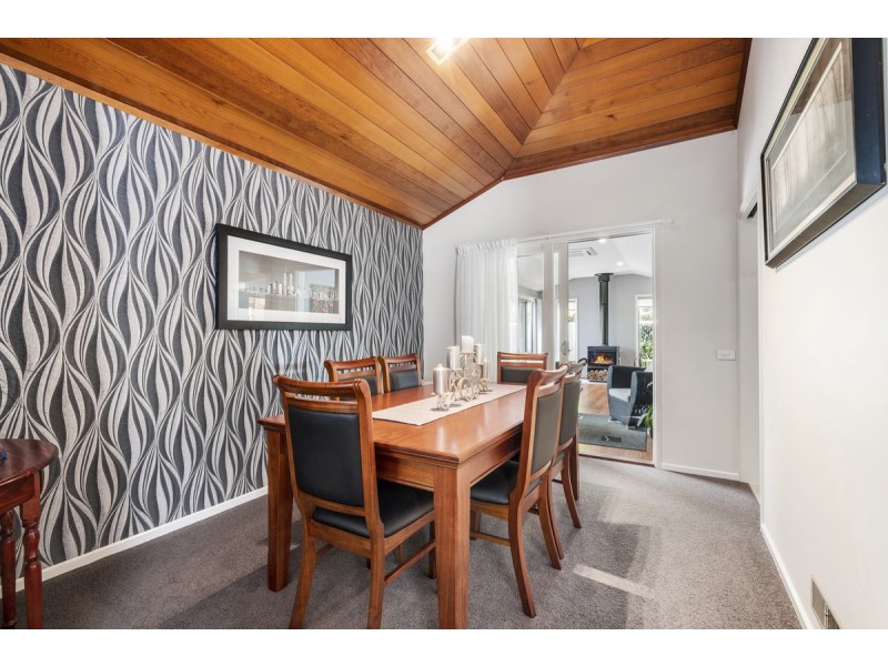 11 Nest Court, Sale VIC 3850