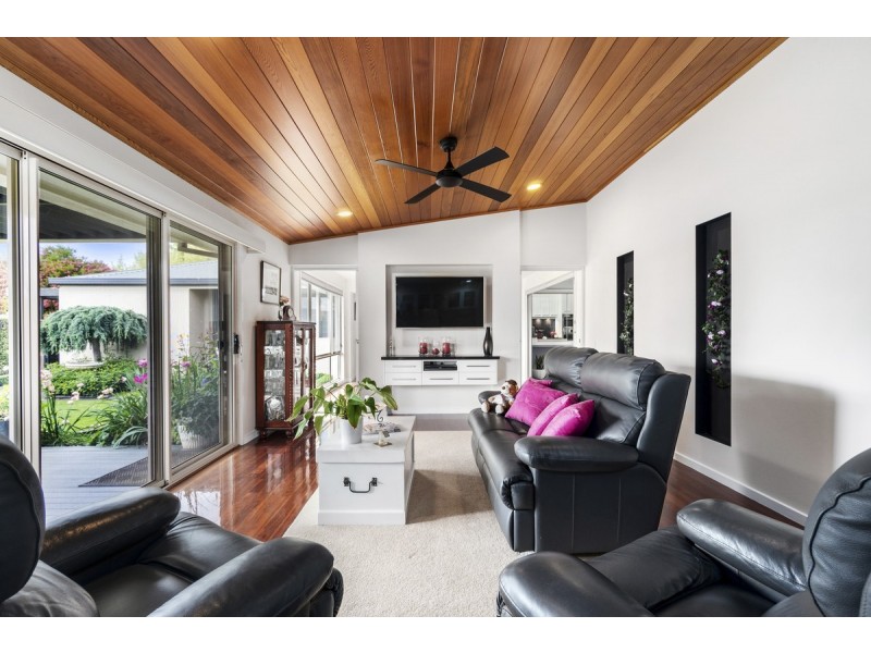11 Nest Court, Sale VIC 3850
