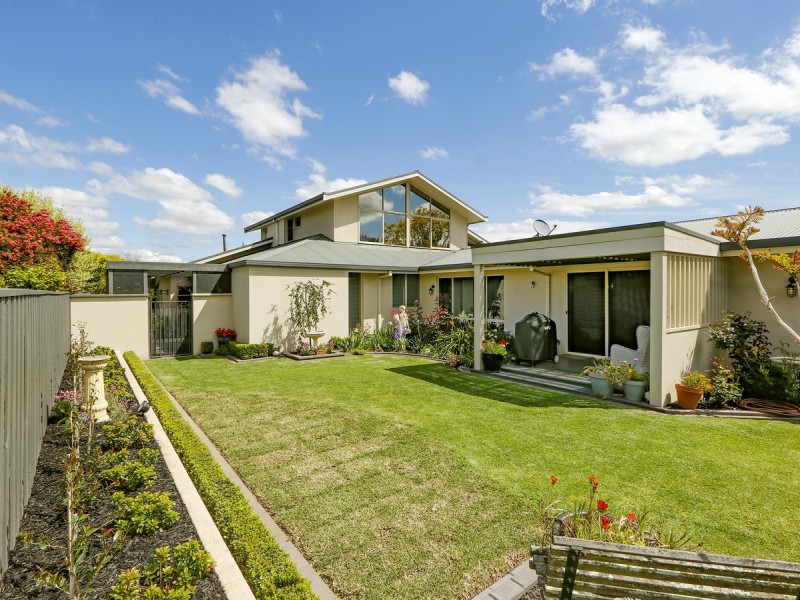 11 Nest Court, Sale VIC 3850