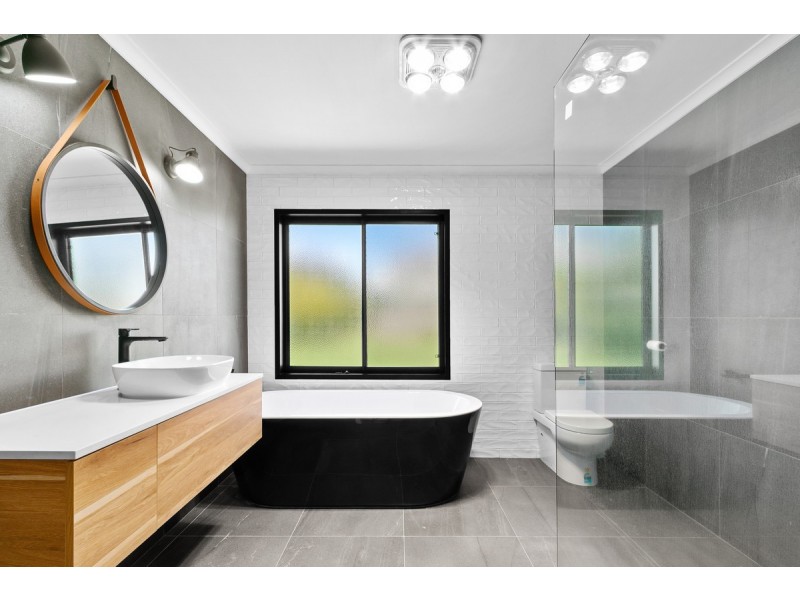 11 Melaleuca Court, Sale VIC 3850